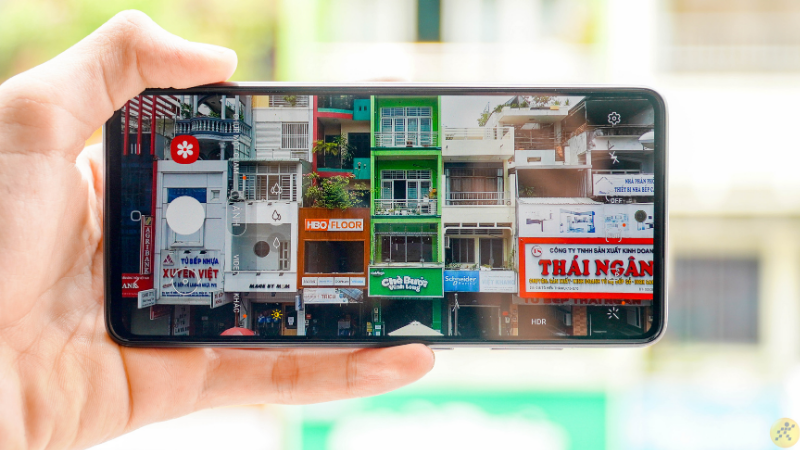 Galaxy A52 5G hứa hẹn sẽ cho ra được những bức hình cực chất lượng. Camera trên Galaxy A52 5G hứa hẹn sẽ cho ra được những bức hình cực chất lượng.