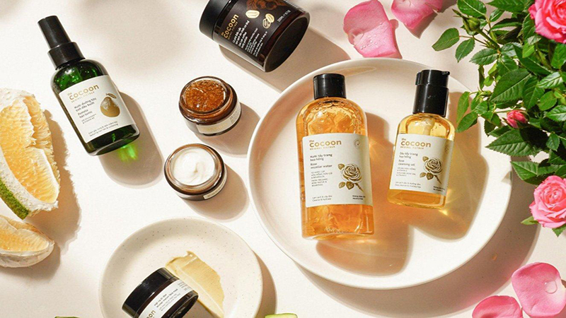 Nước tẩy trang Cocoon Rose Nước tẩy trang Cocoon Rose