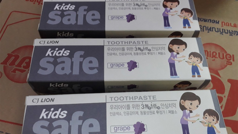 Kem đánh răng an toàn cho trẻ em với hương nho