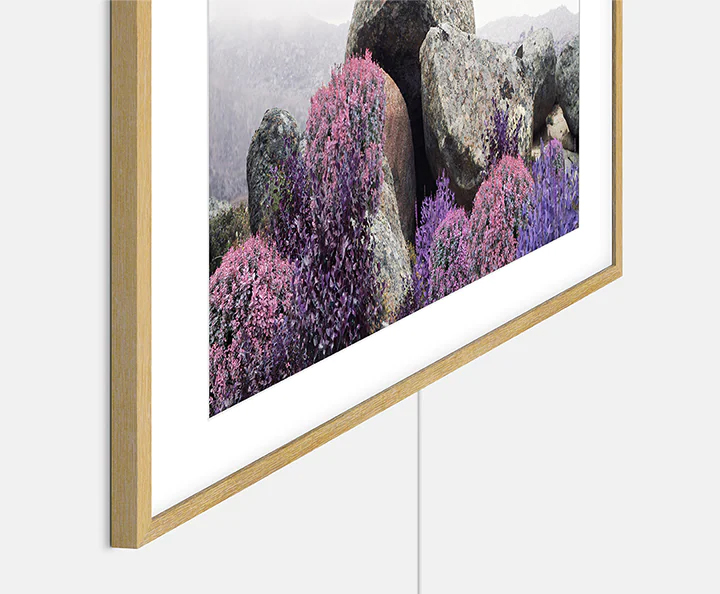 Đánh giá tổng quan dòng tivi Samsung The Frame 2021 > The Frame - Giá đỡ Slim Fit Wall-Mount 