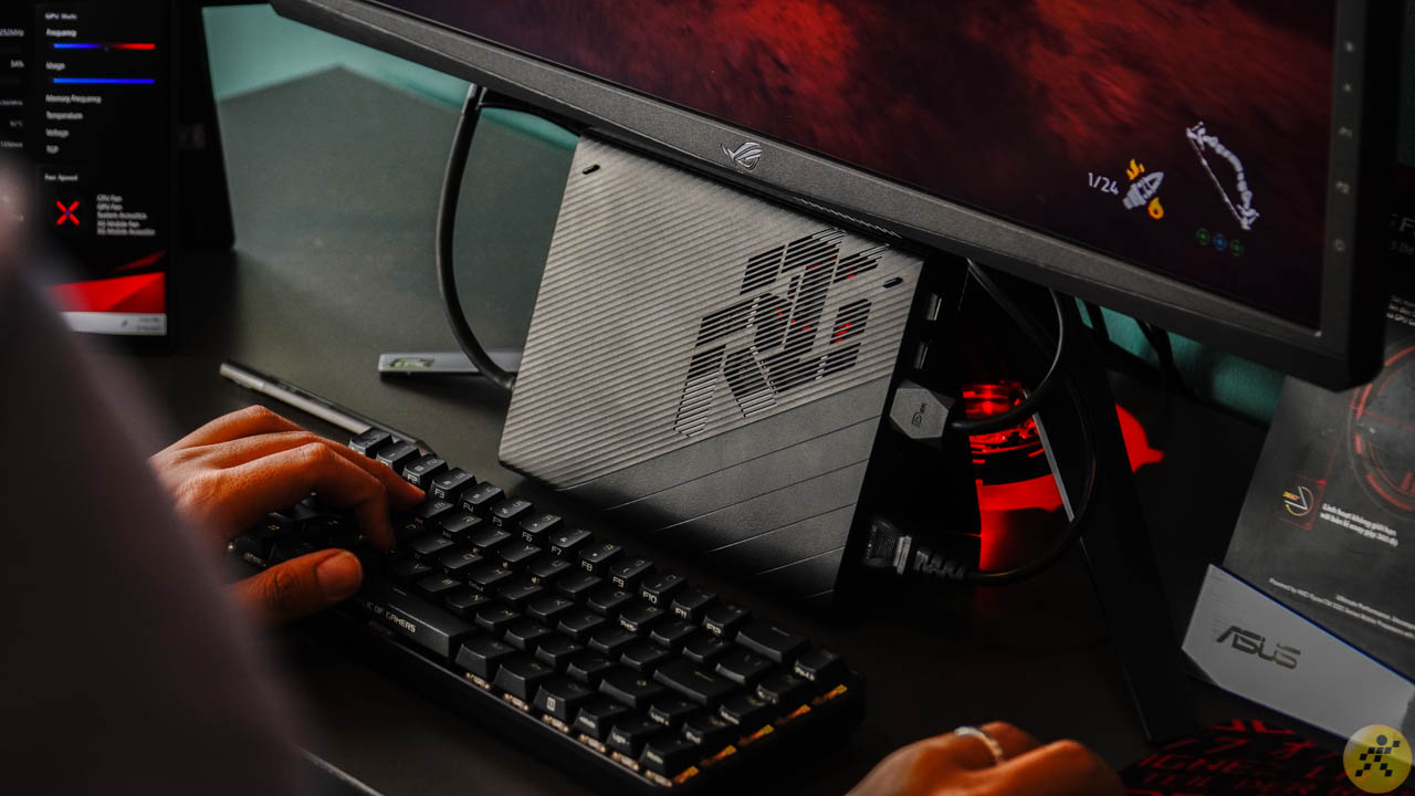 Mặt trước của eGPU Mặt trước của eGPU