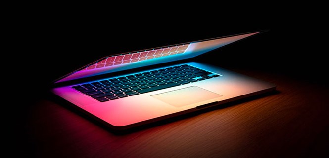 Độ sáng nit trên laptop, tivi, điện thoại là gì? Bao nhiêu là đủ?