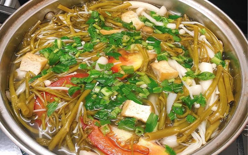 Canh rau muống chay 