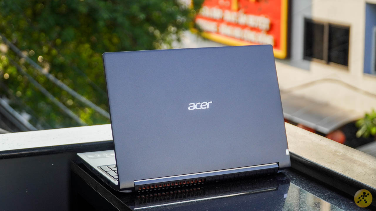 Thiết kế của Acer Aspire 7 rất sang