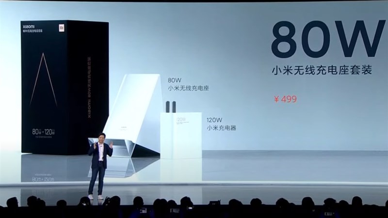 Tương tự như Xiaomi Mi 11 5G máy vẫn sẽ bán hai bản củ và cáp sạc