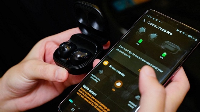 Widget cho tai nghe Galaxy Buds Pro là một tính năng tuyệt vời giúp bạn có thể điều khiển tai nghe một cách dễ dàng. Với sự kết hợp giữa thiết kế thông minh và công nghệ tiên tiến, các widget sẽ giúp bạn tận hưởng những tính năng tuyệt vời của các tai nghe này. Hãy xem hình ảnh để biết thêm thông tin chi tiết.