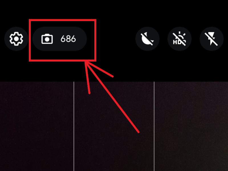 Phần mềm camera của Vsmart Star 5 còn tính toán giúp chúng ta số lượng ảnh mà máy còn có thể chụp và lưu trữ lại được.