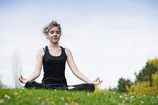 Lợi ích tuyệt vời và những lưu ý khi tập yoga bạn nên biết