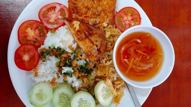 Quán ăn sáng ngon quận Tân Phú: Ẩm thực chay Hương Sen