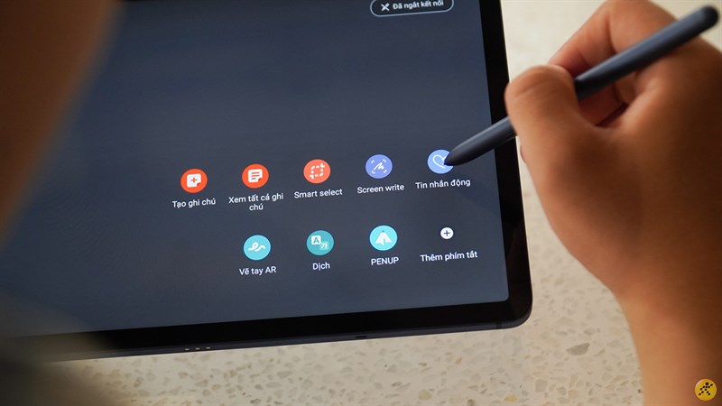 Cảm giác sử dụng bút S Pen trên Galaxy Tab S7 cho cảm giác sử dụng tuyệt vời