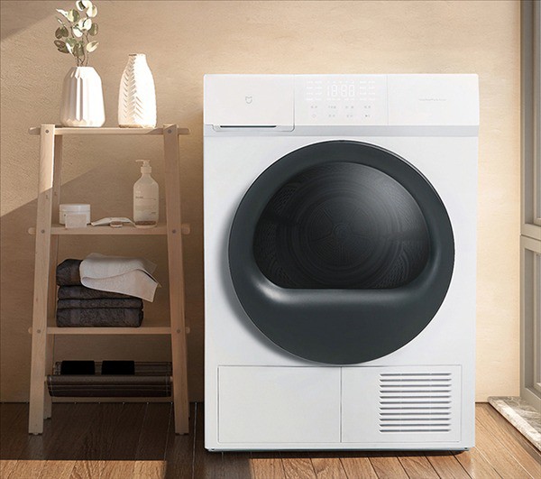 Máy sấy quần áo MIJIA ngoài ống thoát nước ra bên ngoài còn được tích hợp hộp chứa nước dung tích lớn