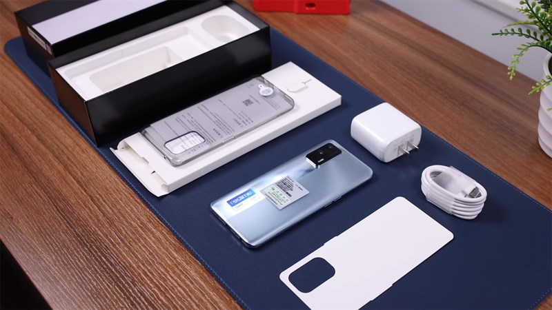 Thiết kế tổng thể của Realme GT NEO Thiết kế tổng thể của Realme GT NEO
