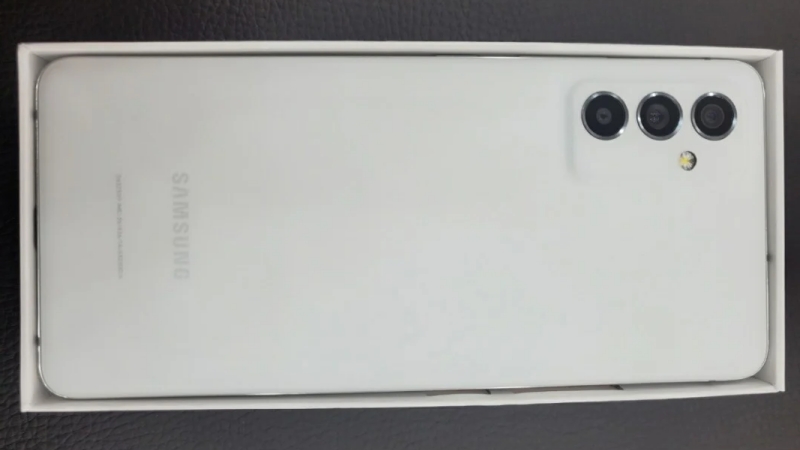 Galaxy Quantum2 lộ cấu hình hàng đầu và thông tin khuyến mãi trước ngày ra mắt: Snapdragon 855 Plus, camera chính 64MP hỗ trợ OIS Galaxy Quantum2 lộ cấu hình hàng đầu và thông tin khuyến mãi trước ngày ra mắt: Snapdragon 855 Plus, camera chính 64MP hỗ trợ OIS