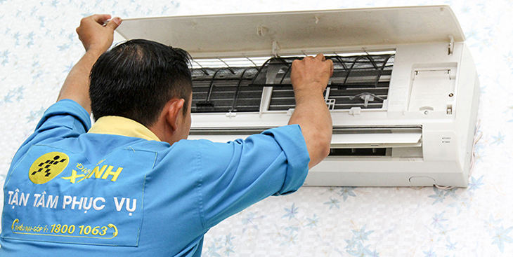 Ngắt điện và vệ sinh sạch sẽ điều hòa từ trong ra ngoài Ngắt điện và vệ sinh sạch sẽ điều hòa từ trong ra ngoài