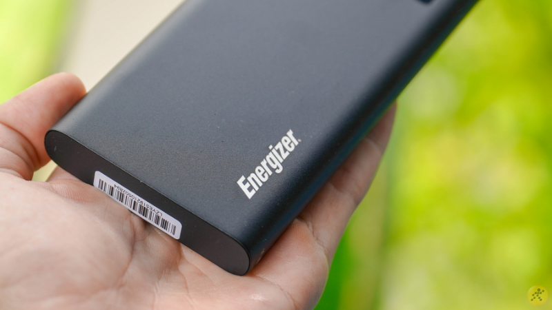 Ở trên bề mặt của thiết bị sẽ có sự xuất hiện của logo Energizer... Ở trên bề mặt của thiết bị sẽ có sự xuất hiện của logo Energizer...