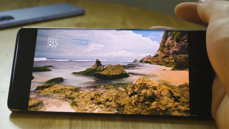 Xiaomi Mi 11 Pro mang đến khả năng hiển thị đẹp mắt