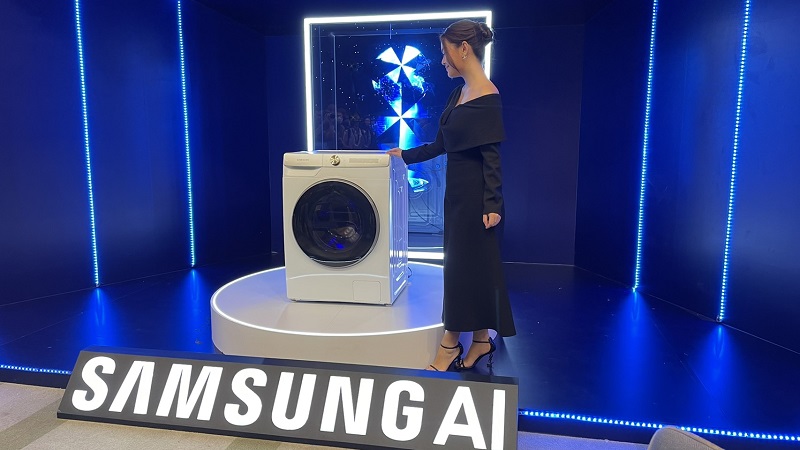 Samsung ra mắt máy giặt AI cực 'xịn sò': Tự động cân chỉnh nước giặt Samsung ra mắt máy giặt AI cực 'xịn sò': Tự động cân chỉnh nước giặt