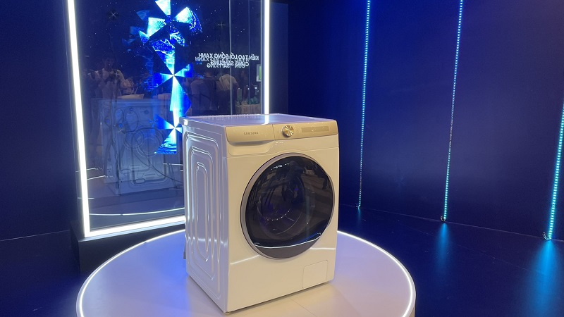 Samsung ra mắt máy giặt AI cực 'xịn sò': Tự động cân chỉnh nước giặt Samsung ra mắt máy giặt AI cực 'xịn sò': Tự động cân chỉnh nước giặt