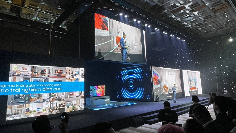 Samsung ra mắt loạt TV thông minh mới: Cái khủng nhất đến 110 inch