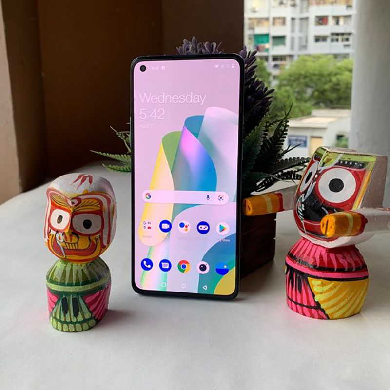 màn hình của oneplus 9r