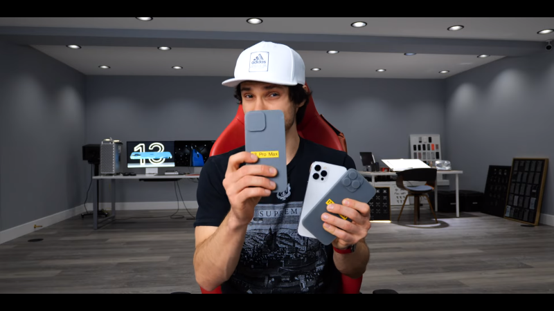 Thiết kế của dòng iPhone 13 được tiết lộ thông qua video CAD: Hệ thống camera lớn hơn, thân máy dày hơn Thiết kế của dòng iPhone 13 được tiết lộ thông qua video CAD: Hệ thống camera lớn hơn, thân máy dày hơn