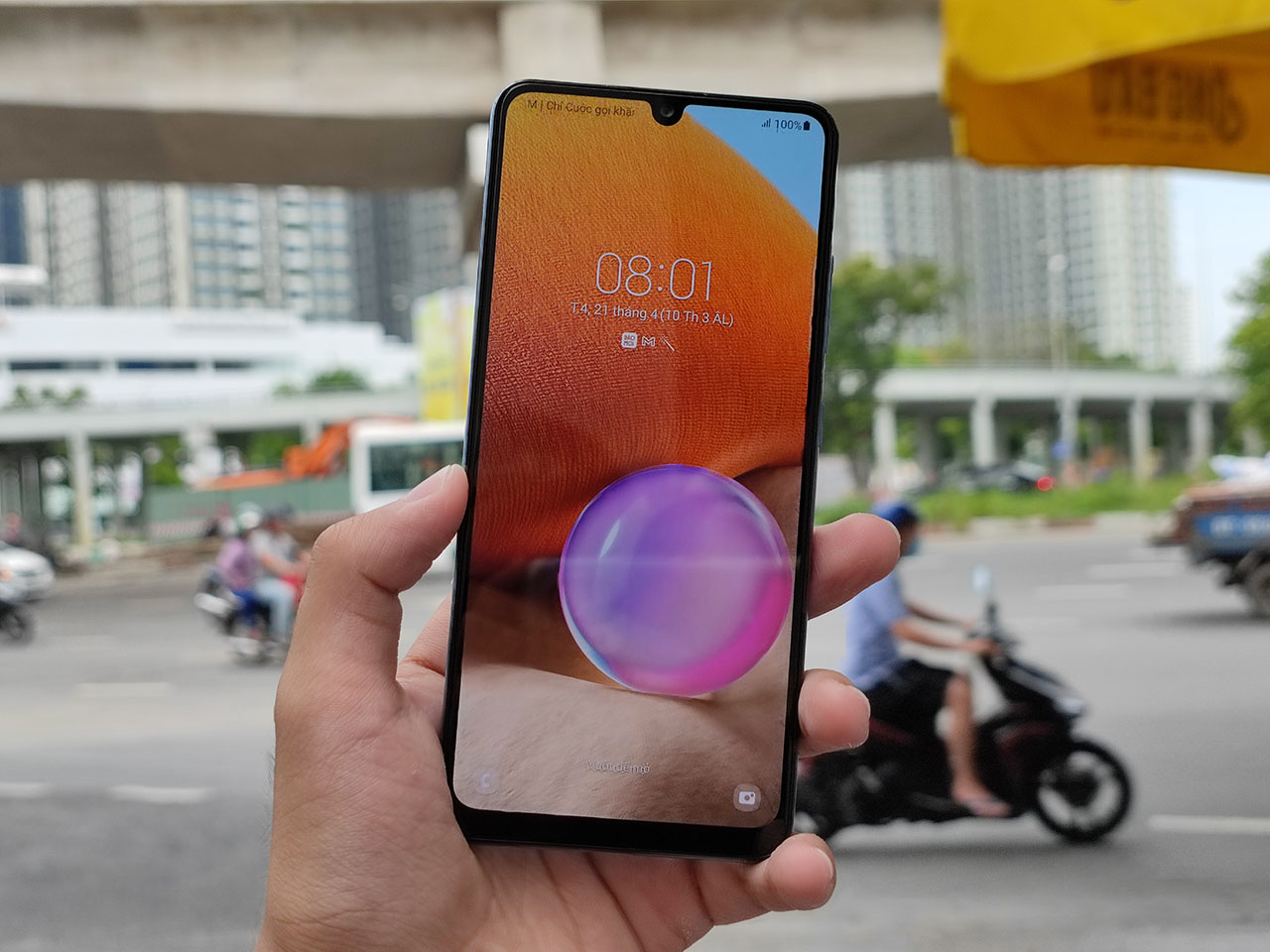 Chúng mình đã khởi hành chuyến đi lúc 8 giờ sáng Chúng mình đã khởi hành chuyến đi lúc 8 giờ sáng