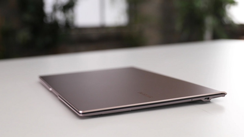 Rò rỉ thông số kỹ thuật kèm giá bán của Galaxy Book Go: Siêu nhẹ, pin 18 tiếng, hỗ trợ cả LTE, giá chỉ từ 8 triệu đồng Rò rỉ thông số kỹ thuật kèm giá bán của Galaxy Book Go: Siêu nhẹ, pin 18 tiếng, hỗ trợ cả LTE, giá chỉ từ 8 triệu đồng