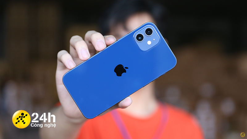 iPhone 12