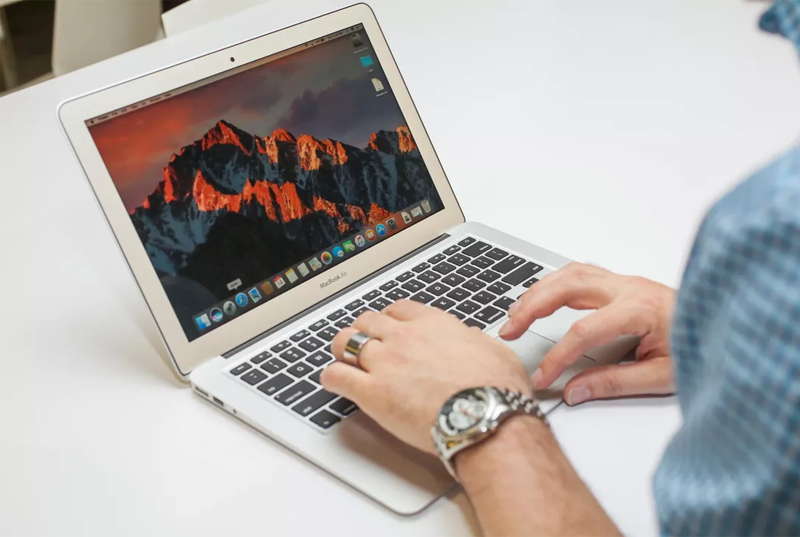 Laptop Apple MacBook Air 2017