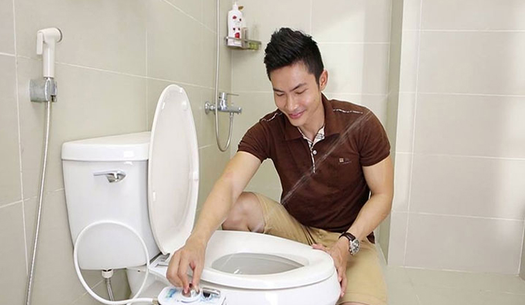 7 lý do bạn nên sử dụng vòi xịt vệ sinh thông minh