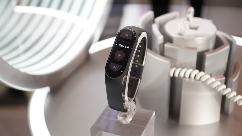 Tính năng đồng bộ giữa Mi Band 6 và smartphone giúp thiết bị có thể hiện thị nhiều thông báo hữu ích