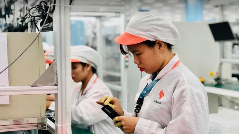 Chỉ 4 tháng đầu năm, Việt Nam đã sản xuất đến 76.9 triệu điện thoại Chỉ 4 tháng đầu năm, Việt Nam đã sản xuất đến 76.9 triệu điện thoại