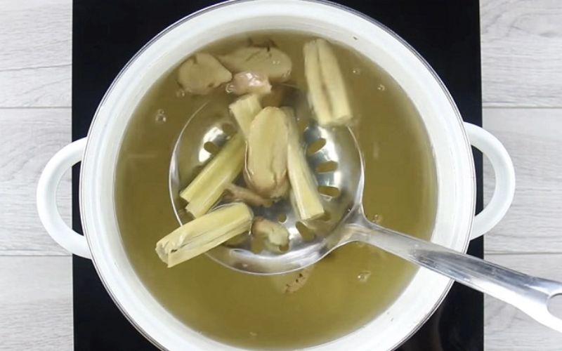 Cook lemongrass and ginger juice