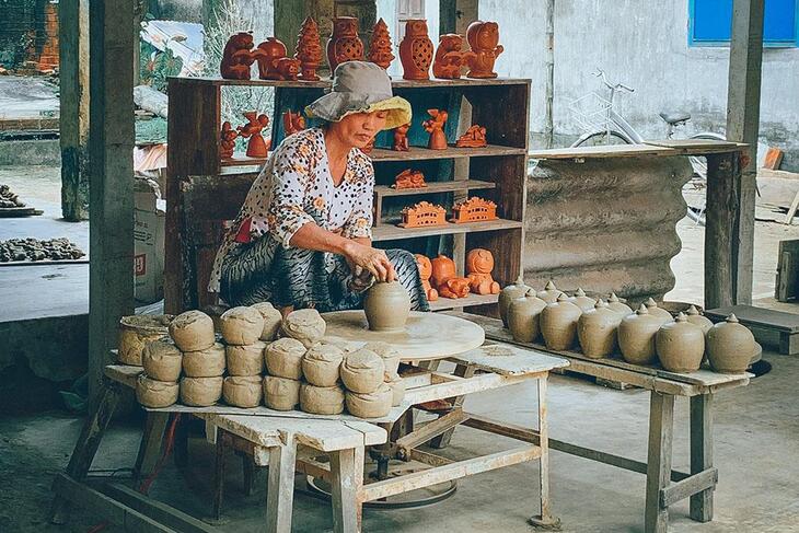 Thanh Ha Pottery Village