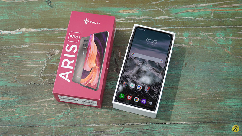 Vinsmart chính thức đóng cửa mảng smartphone. Liệu có nên tiếp tục mua smartphone Vsmart lúc này? Vinsmart chính thức đóng cửa mảng smartphone. Liệu có nên tiếp tục mua smartphone Vsmart lúc này?