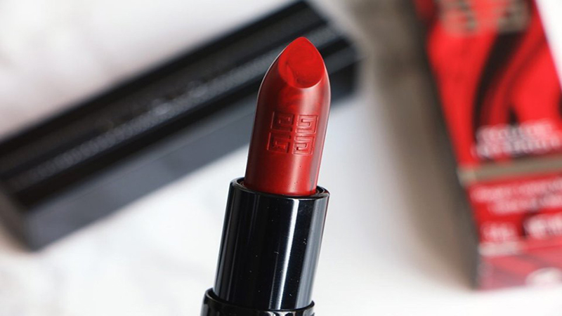 Son Givenchy Le Rouge