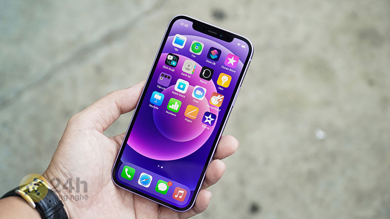 iPhone 12