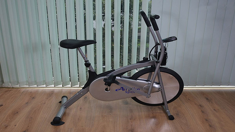 Xe đạp tập cố định có yên nhỏ Xe đạp tập cố định có yên nhỏ