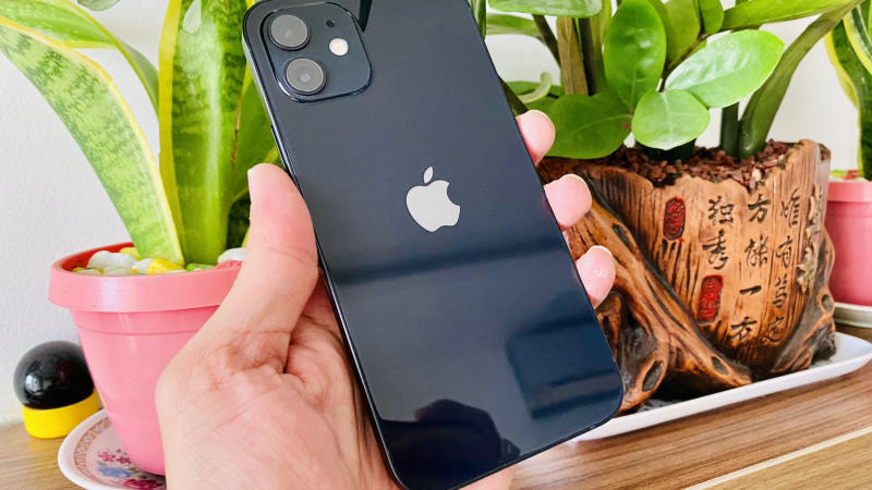 Áp dụng phong thủy khi mua iPhone 12 tại Thế Giới Di Động, bạn đã biết phiên bản màu sắc nào sẽ hợp với mệnh của mình chưa?