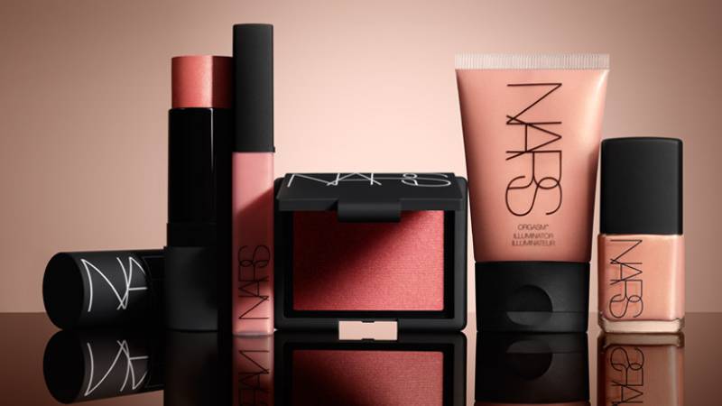 Phấn phủ NARS có tốt không? Các loại phấn phủ NARS được yêu thích