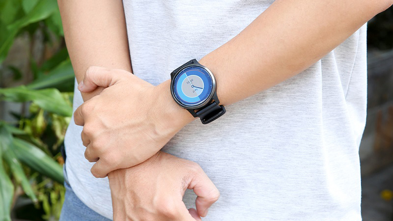 Đồng hồ thông minh Garmin Vivoactive 4 dây silicone Đồng hồ thông minh Garmin Vivoactive 4 dây silicone