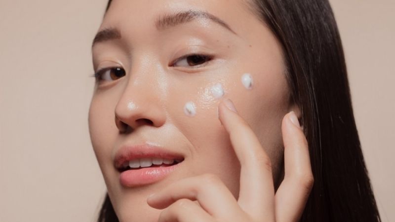 Da nhạy cảm có nên dùng retinol