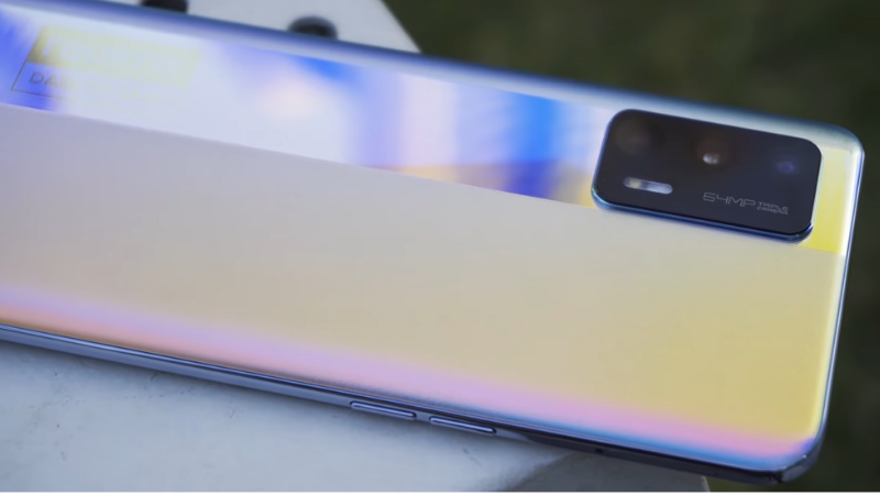 Thiết kế bóng bẩy của Realme GT Neo.