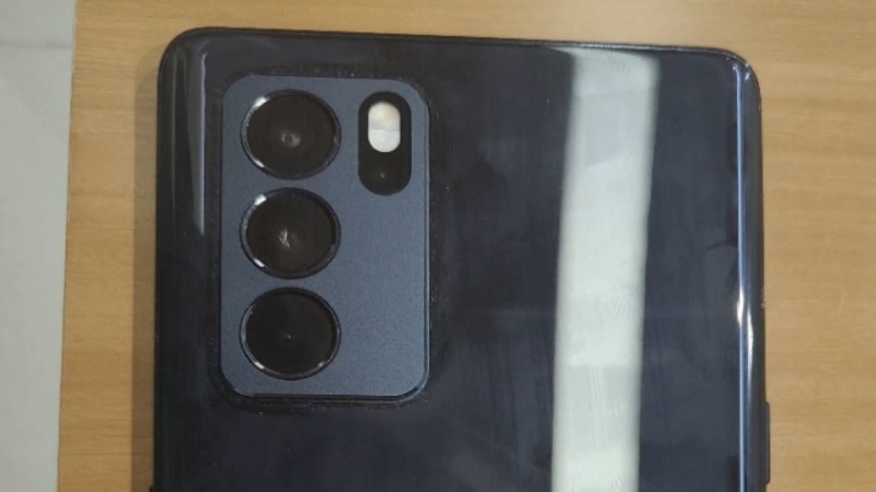 OPPO Reno6 Pro 5G lộ ảnh thực tế OPPO Reno6 Pro 5G lộ ảnh thực tế