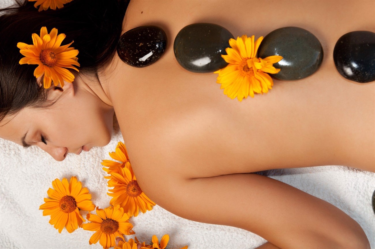 Hot stone massage method