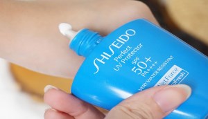 Top 7 kem chống nắng Shiseido màu xanh giúp bảo vệ da toàn diện