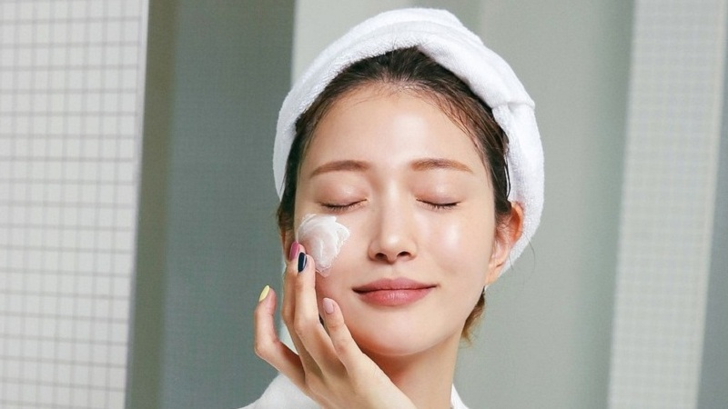 Cách sử dụng bộ sản phẩm Shiseido Aqualabel màu xanh