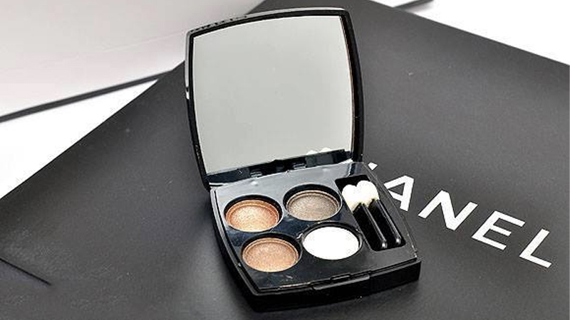 MY ANH Spop  Set chang điểm 9 món c em nào lấy nữa ko ạ SET CHANEL 9 MÓN  SANH CHẢNH  Bộ Trang Điểm 9 Món Chanel cao cấp tiện