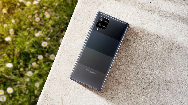 Samsung Galaxy F42 5G có bộ nhớ lớn cho người dùng thoải mái lưu trữ