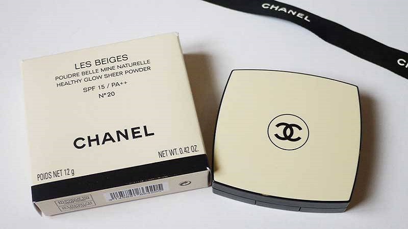 Phấn nén kiềm dầu Chanel Ultra Le Teint Flawless Finish Compact Founadation  SPF15 của Pháp hộp 13gr  Phấn phủ Chanel ultra le teint